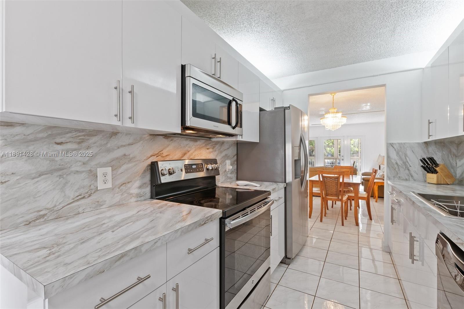 CAMBRIDGE AT CENTURY VILL - Residential