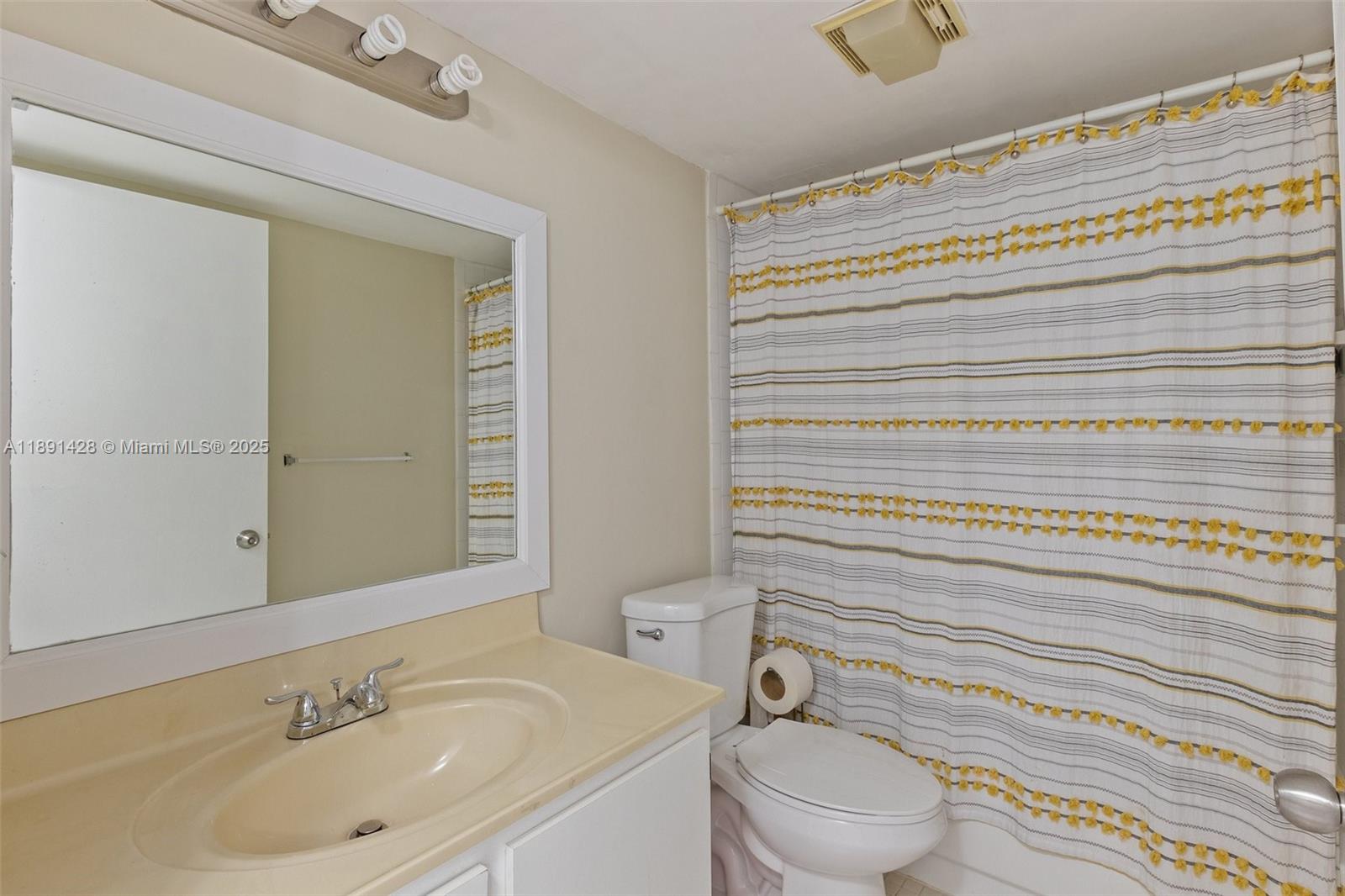 CAMBRIDGE AT CENTURY VILL - Residential