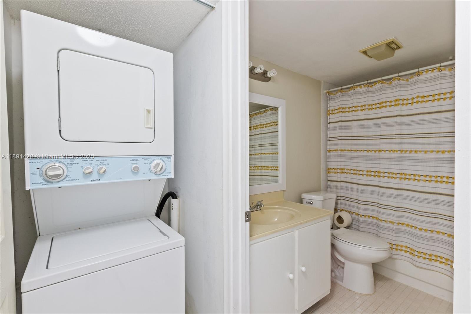 CAMBRIDGE AT CENTURY VILL - Residential