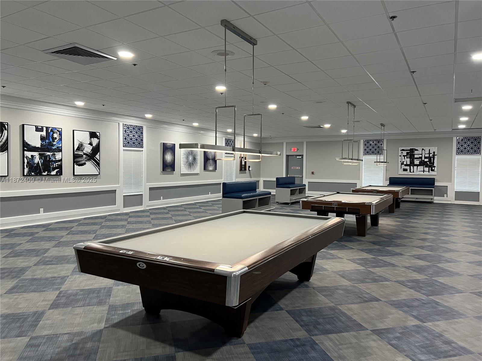 KINGS POINT SAXONY CONDOS - Residential