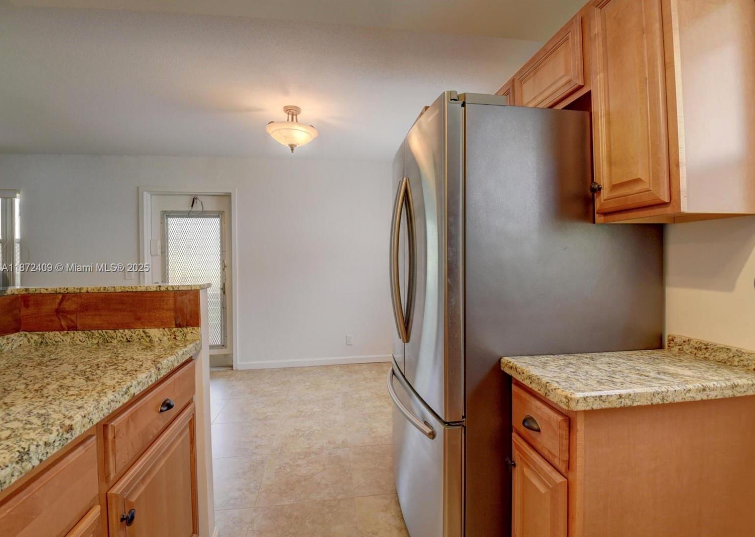 KINGS POINT SAXONY CONDOS - Residential
