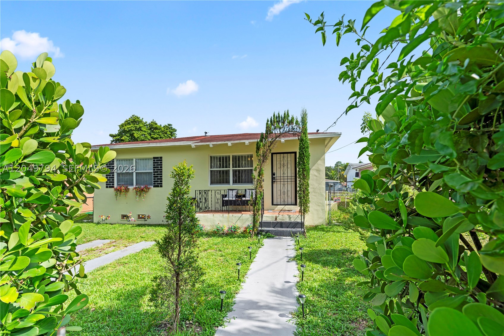 PARA VILLA HEIGHTS - Residential