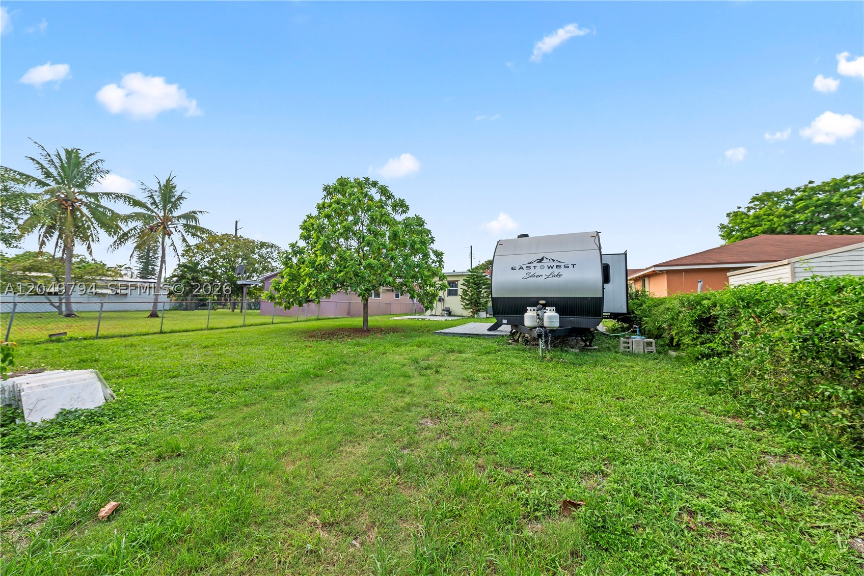 PARA VILLA HEIGHTS - Residential