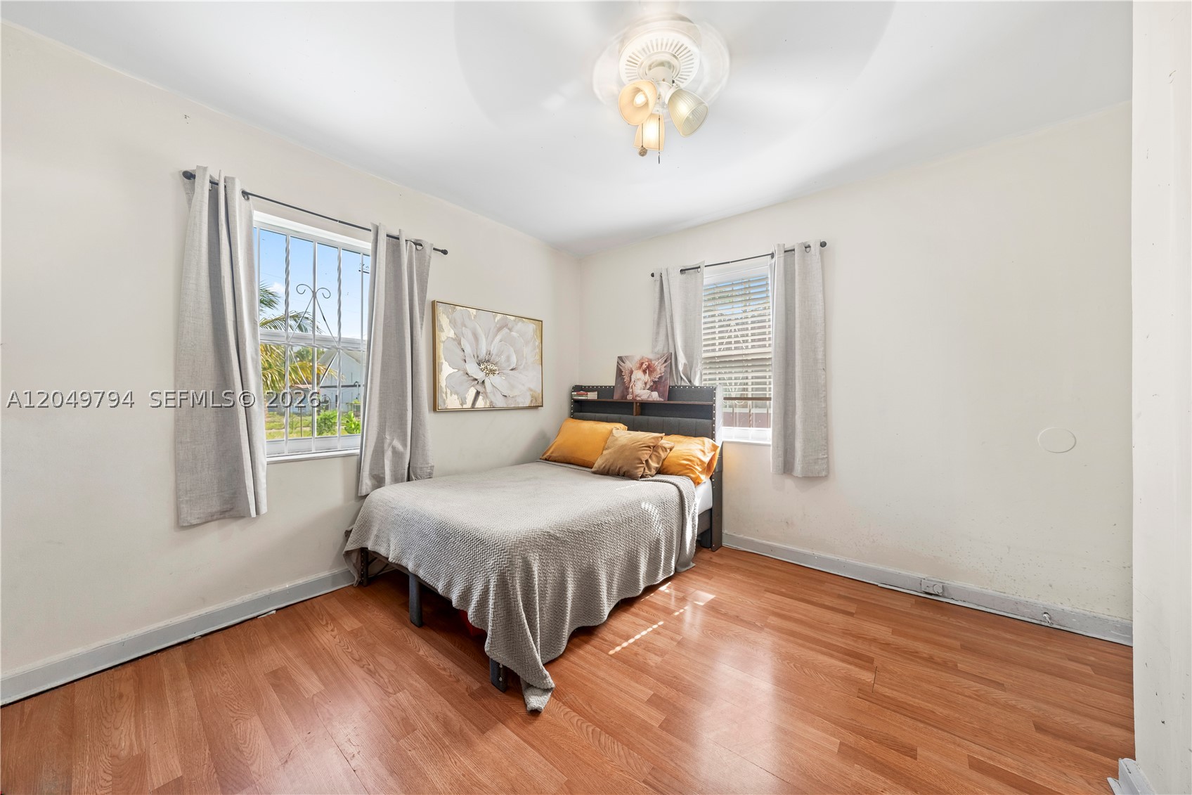 PARA VILLA HEIGHTS - Residential