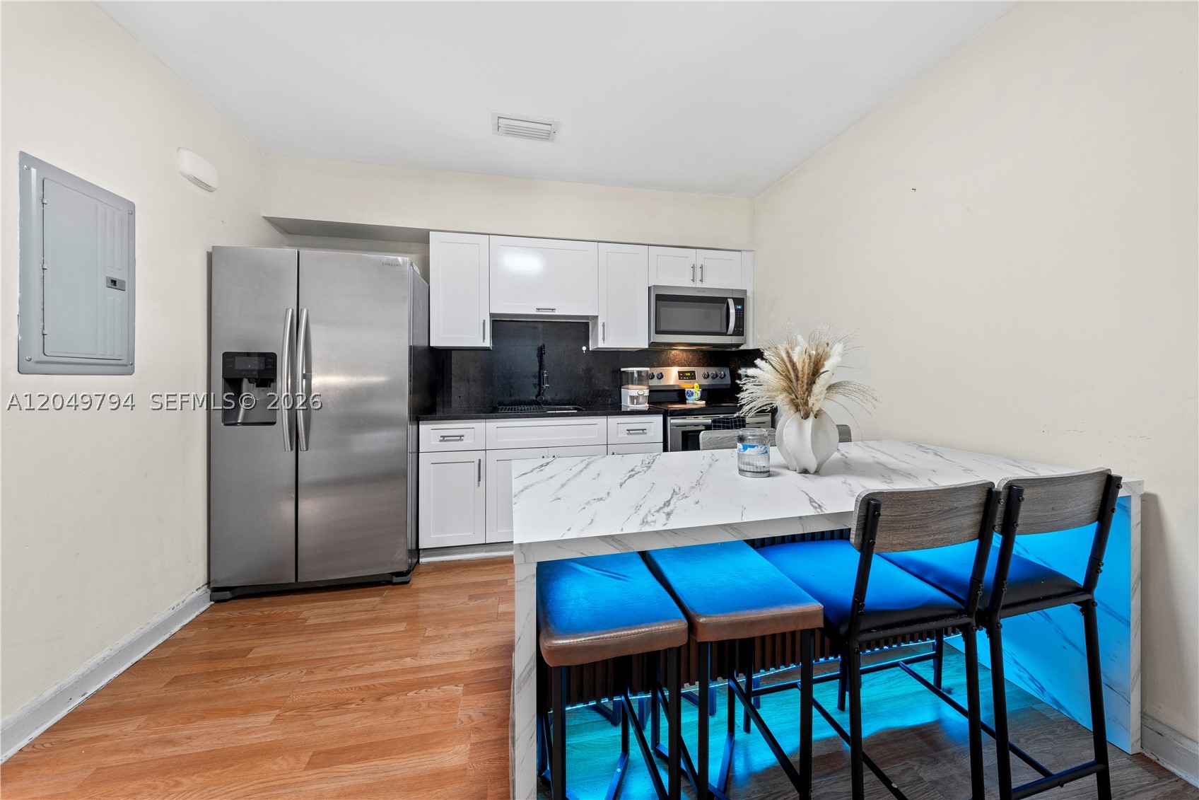 PARA VILLA HEIGHTS - Residential