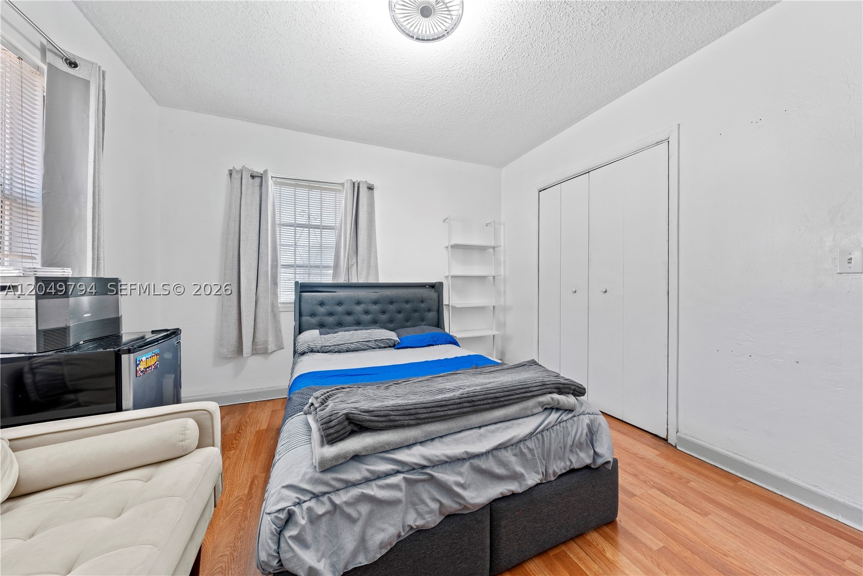PARA VILLA HEIGHTS - Residential