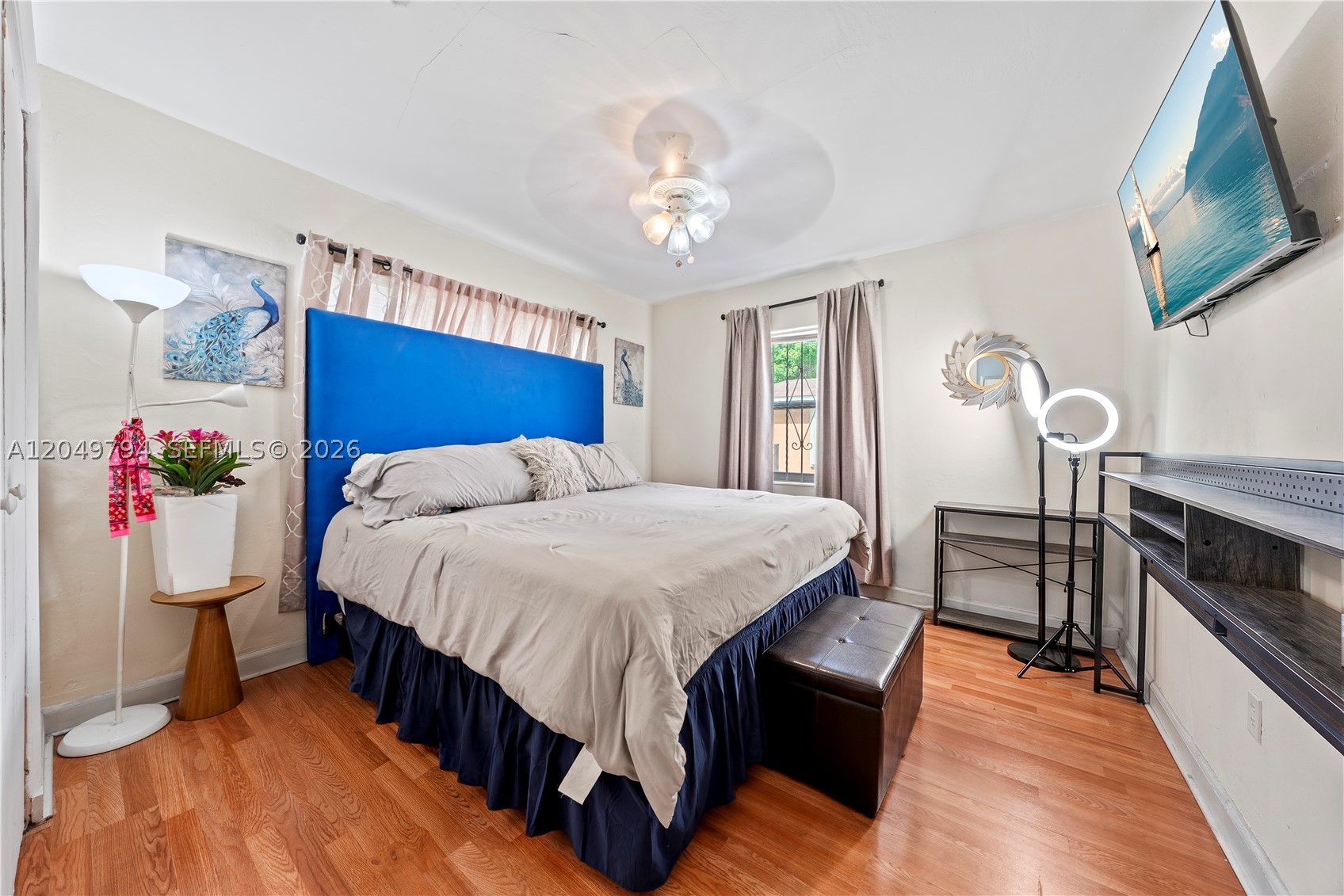 PARA VILLA HEIGHTS - Residential