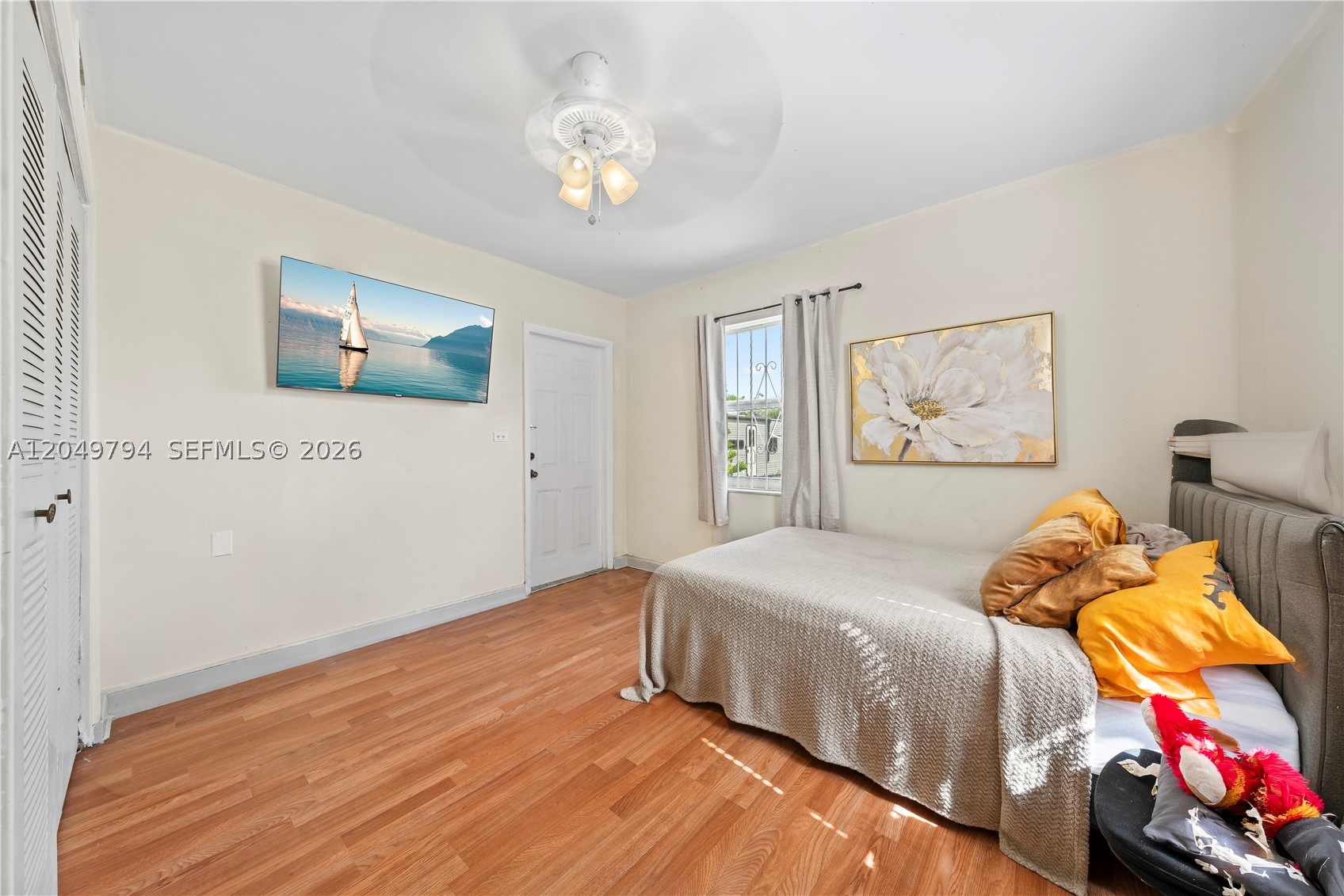 PARA VILLA HEIGHTS - Residential