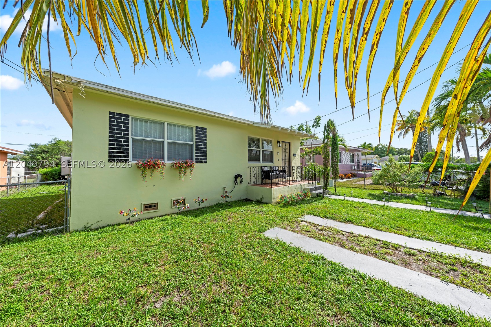 PARA VILLA HEIGHTS - Residential