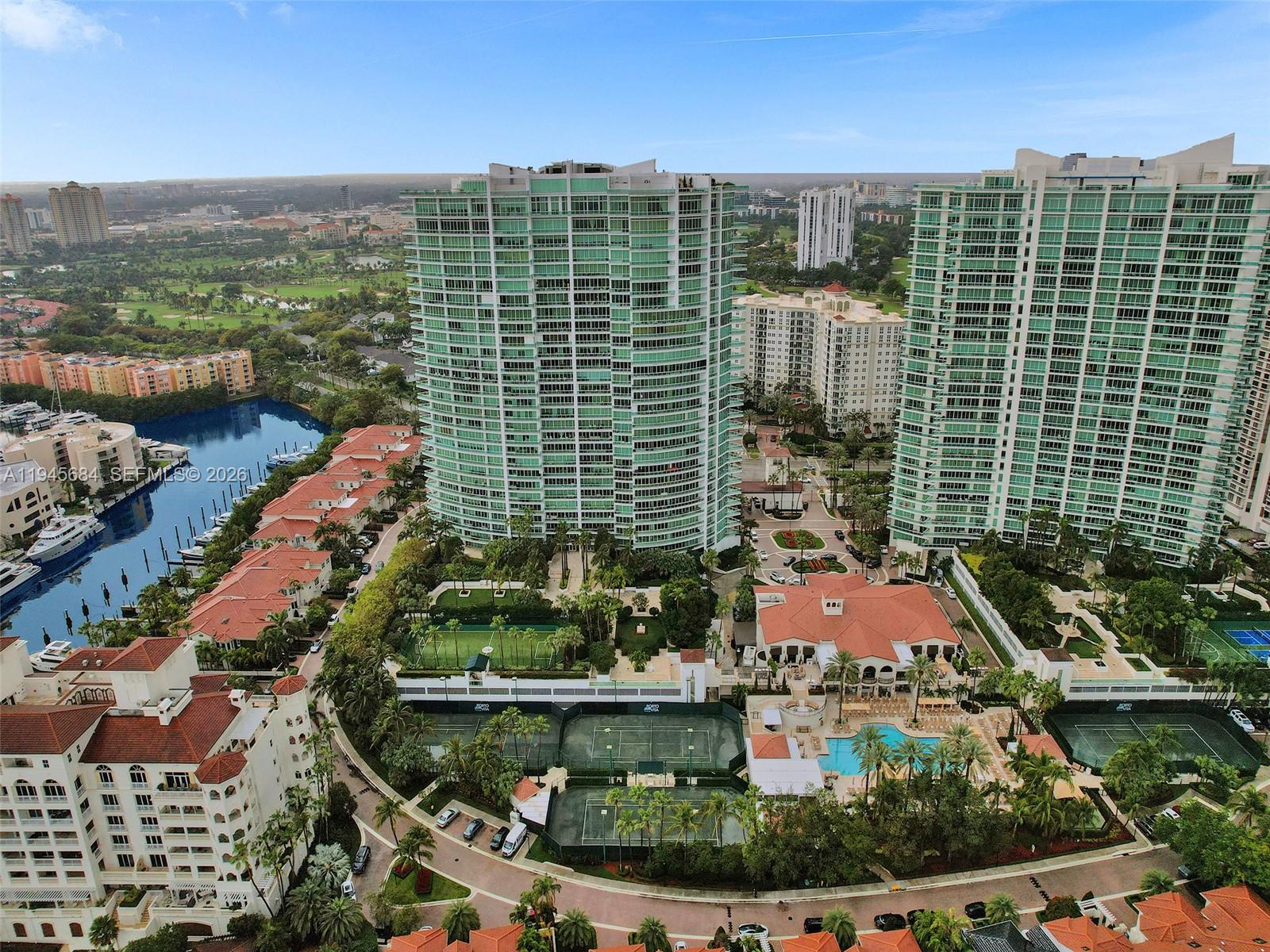 TOWERS OF PORTO VITA-SOUT - Residential