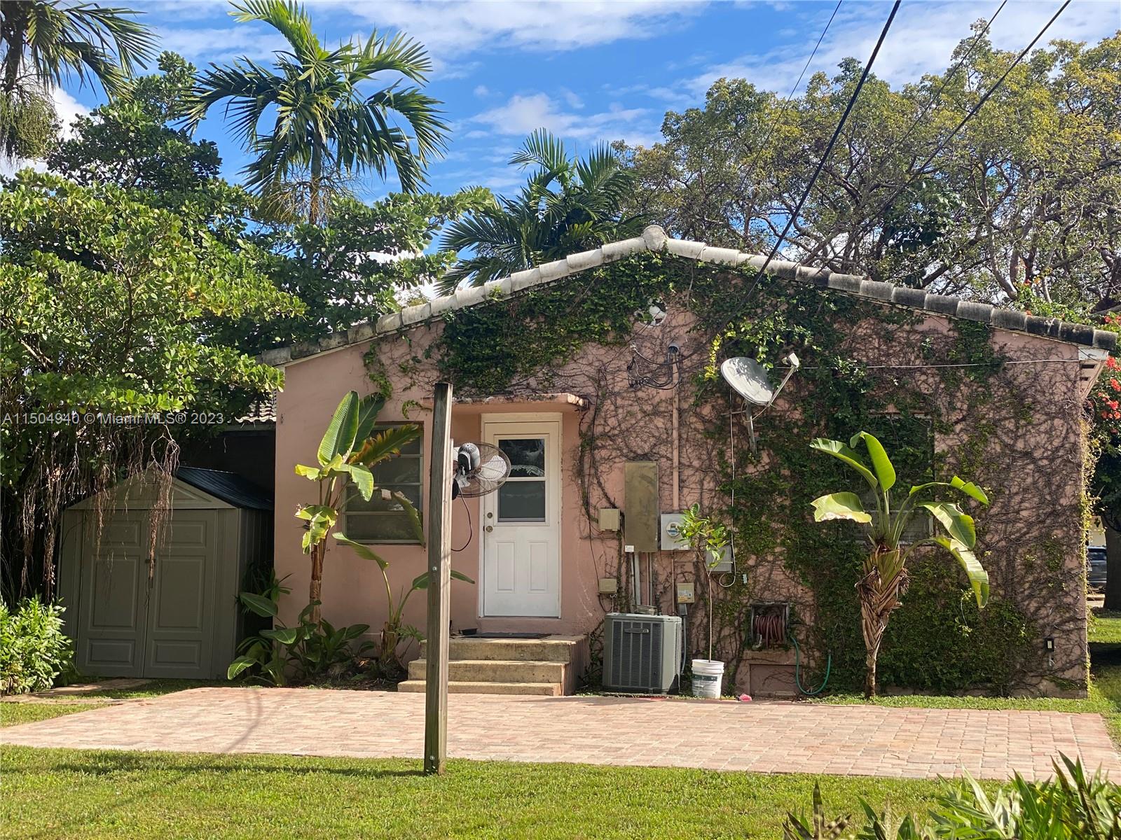 COUNTRY CLUB ESTATES SEC - Residential Lease