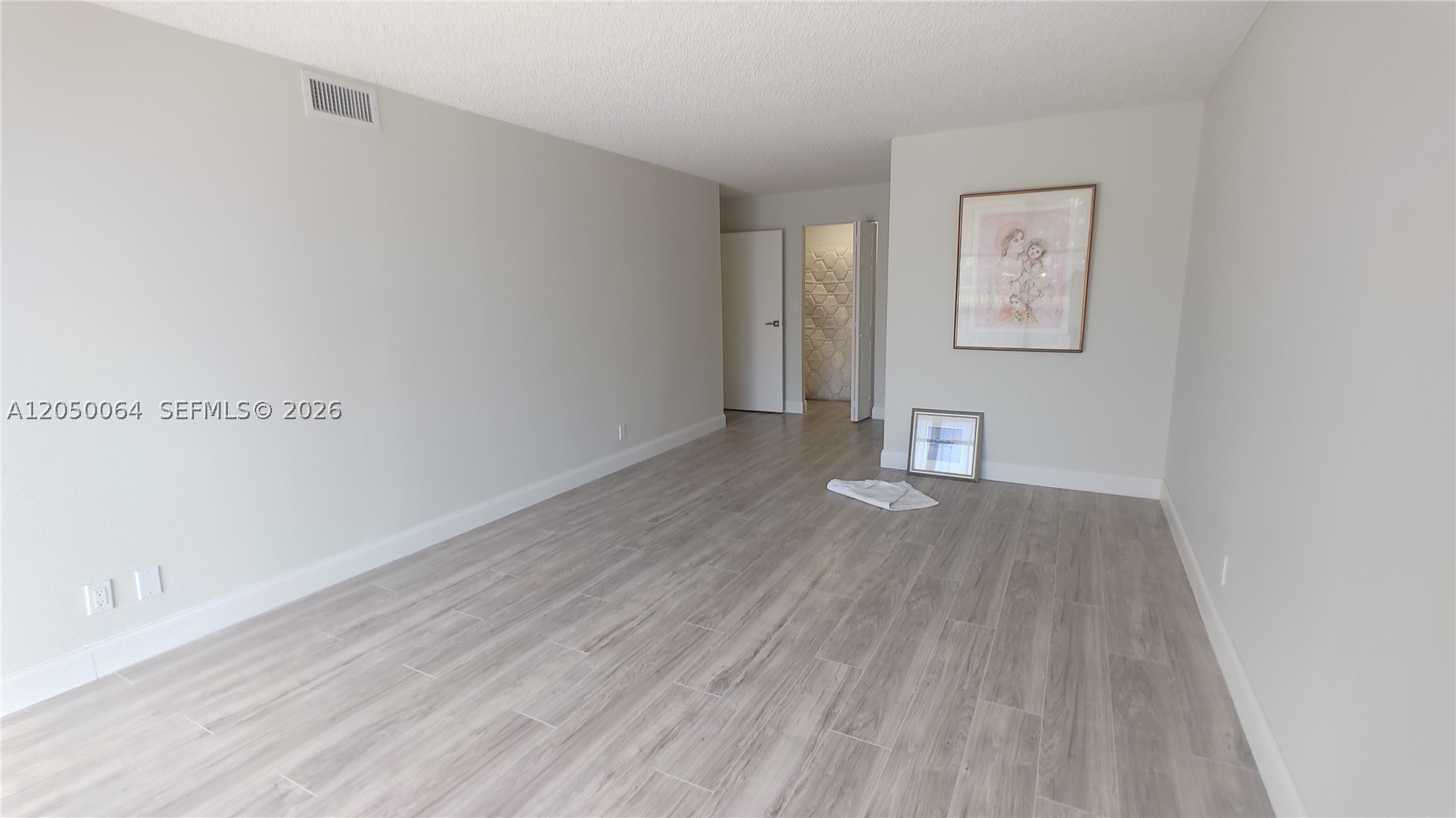 OCEANVIEW PARK CONDO - Residential Lease