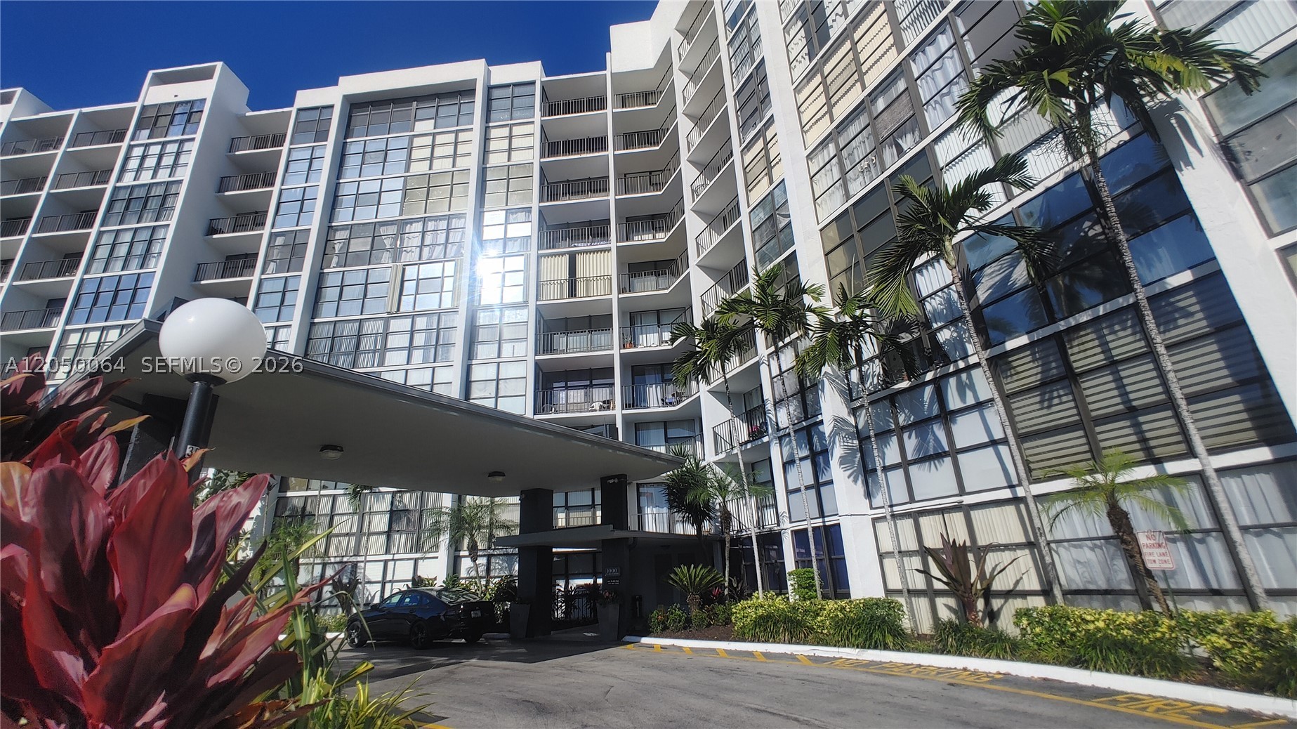 OCEANVIEW PARK CONDO - Residential Lease