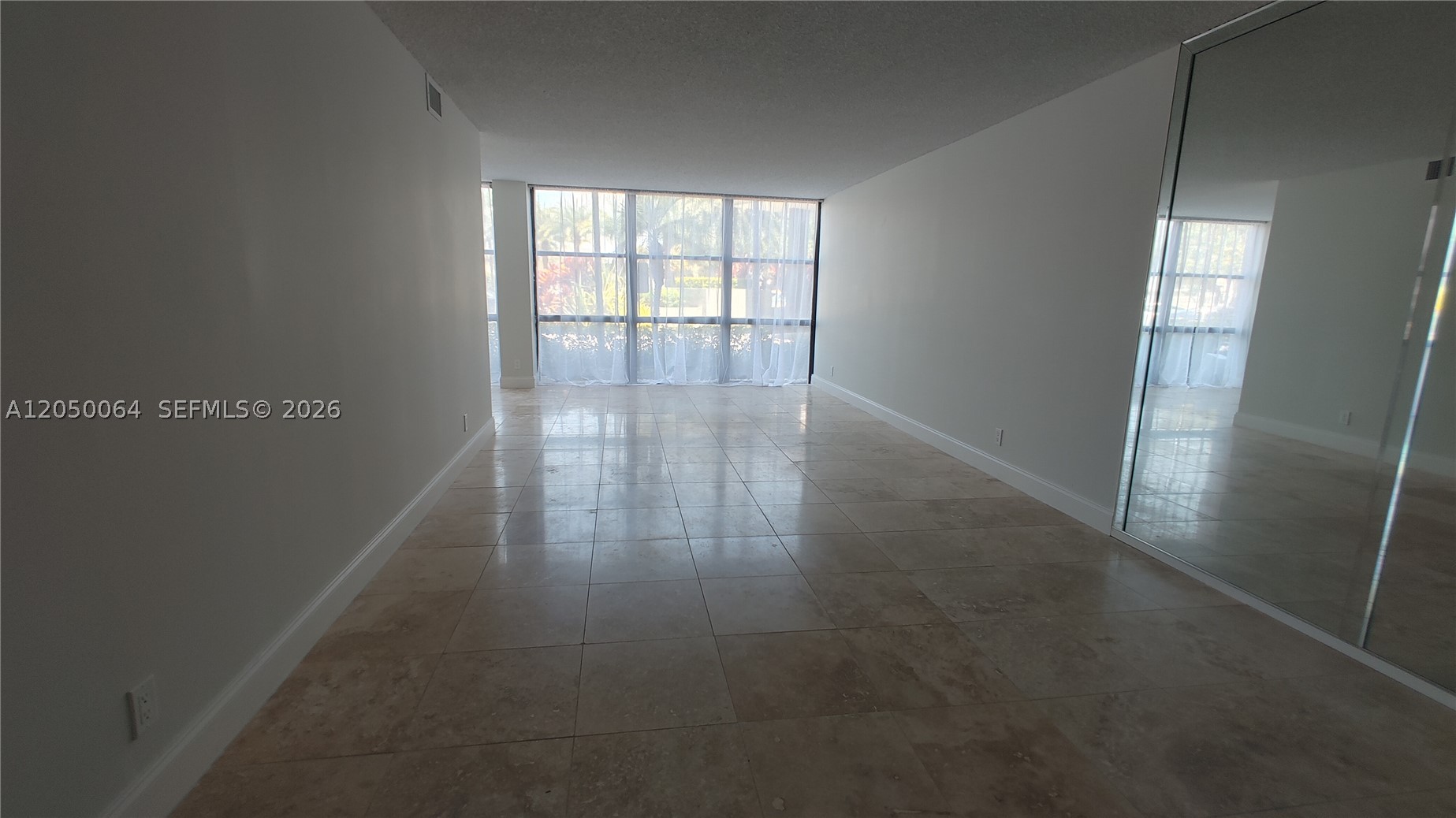 OCEANVIEW PARK CONDO - Residential Lease