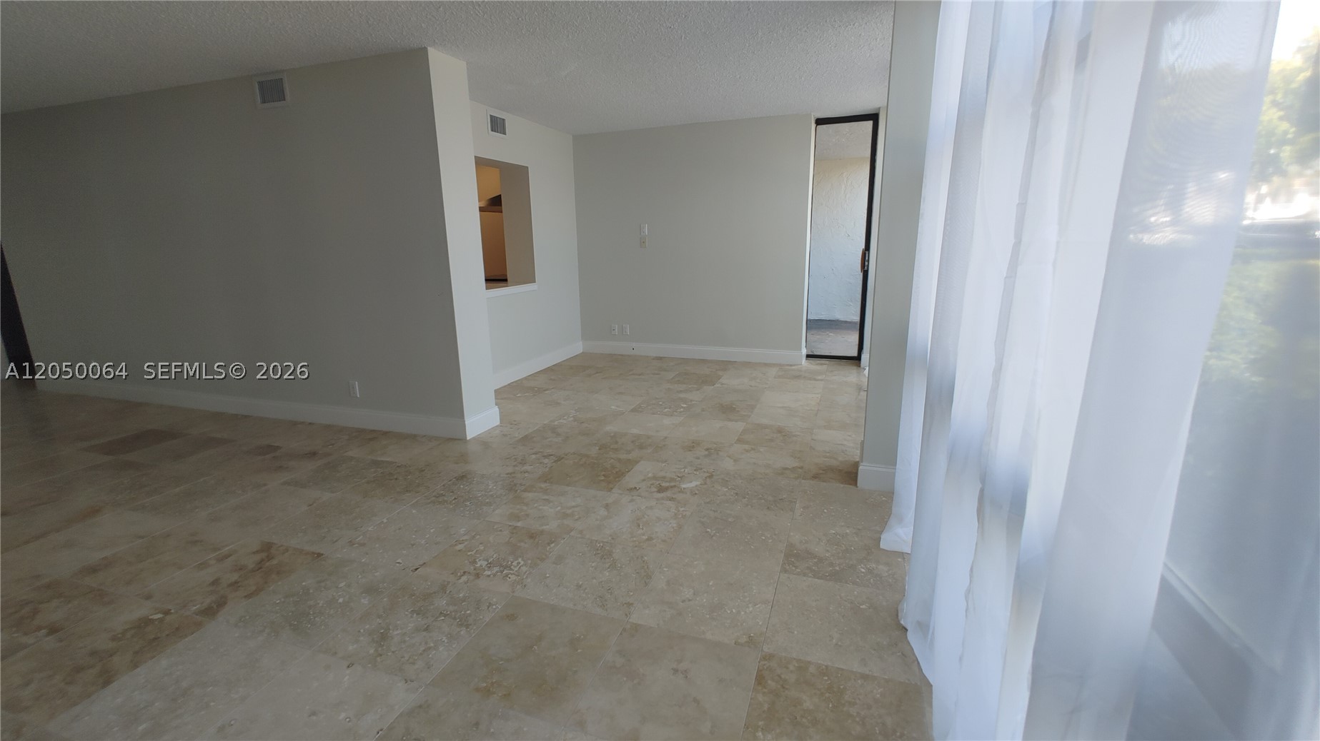 OCEANVIEW PARK CONDO - Residential Lease