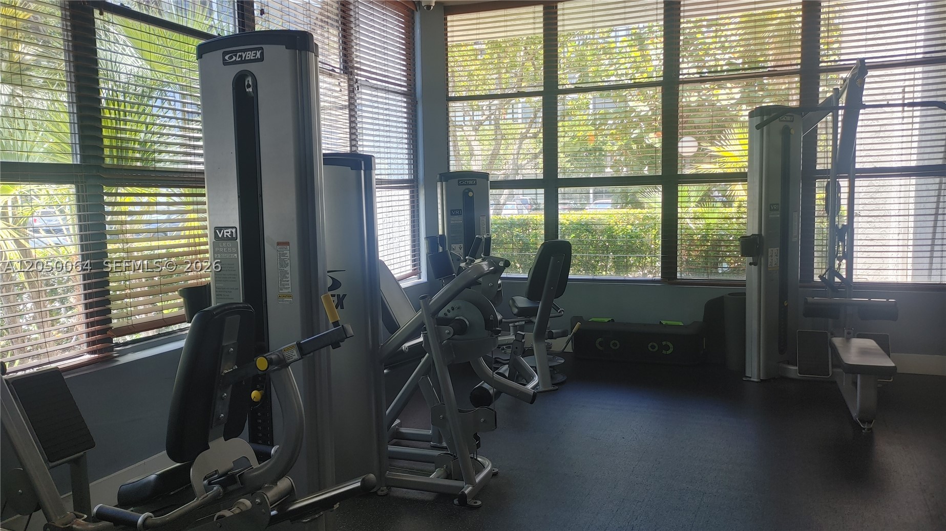 OCEANVIEW PARK CONDO - Residential Lease