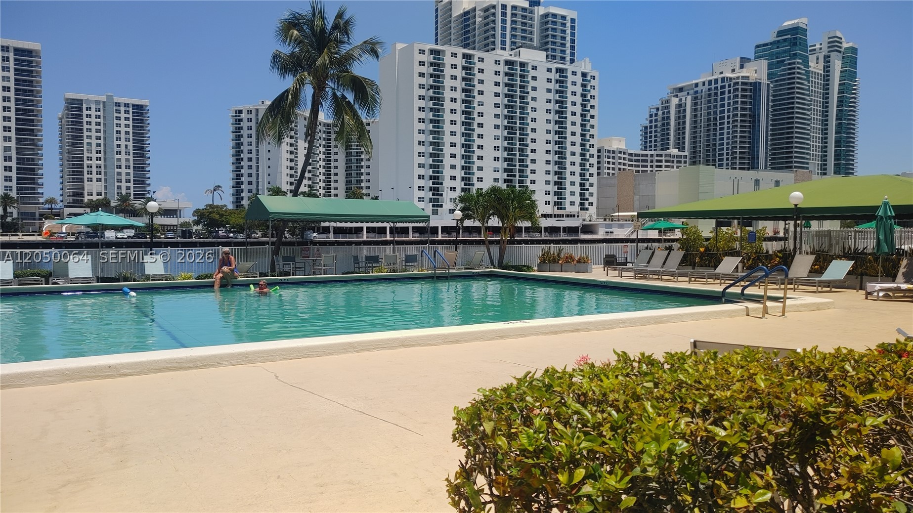 OCEANVIEW PARK CONDO - Residential Lease