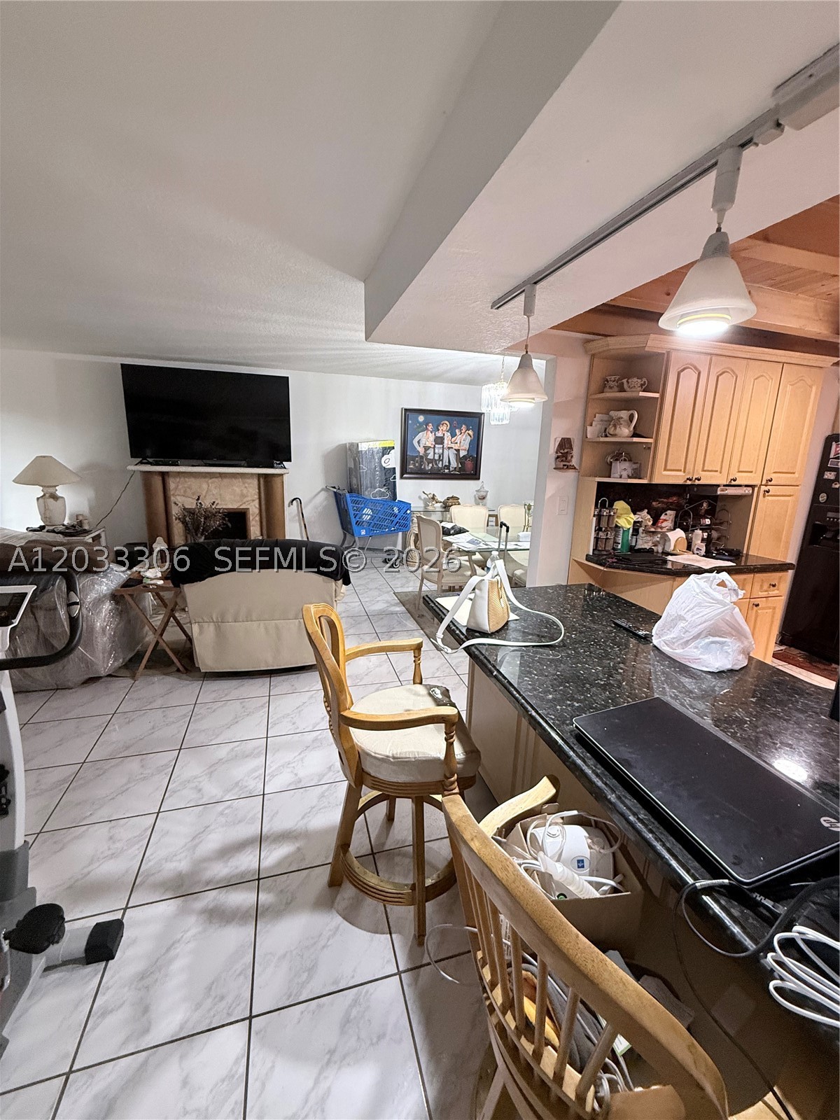 TOWERS OF WESTLAND CONDO - Residential