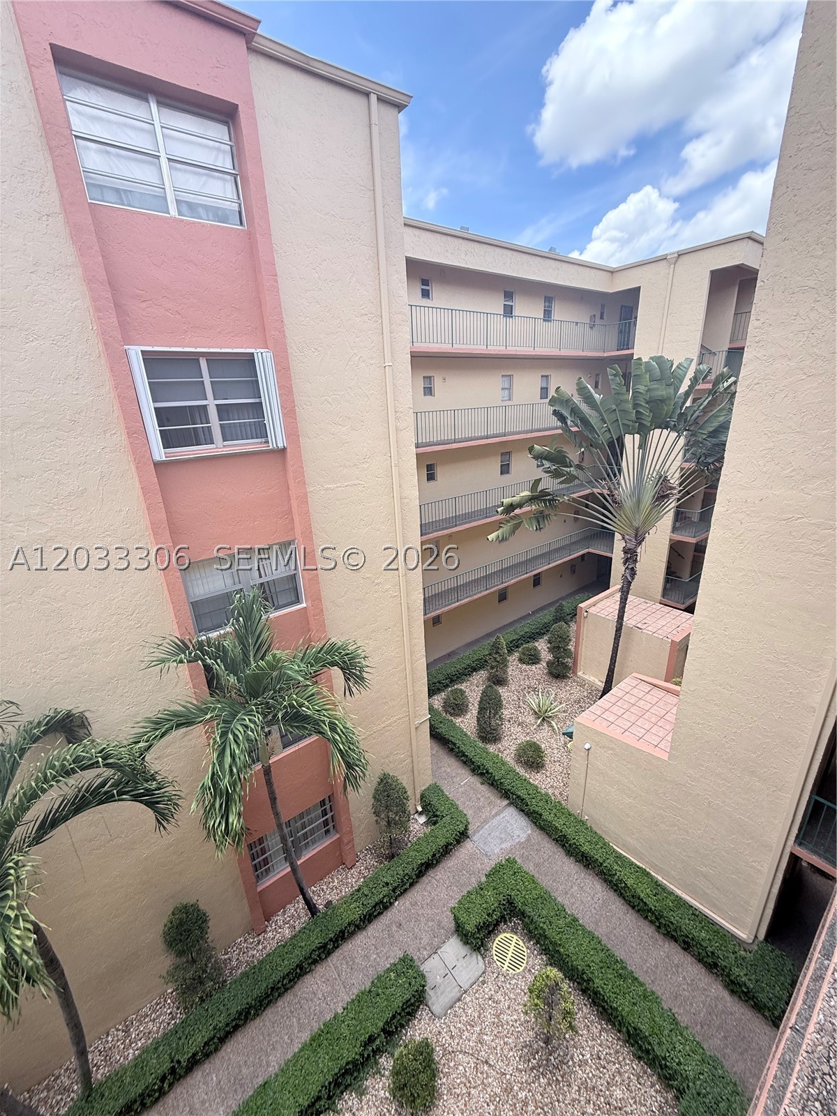 TOWERS OF WESTLAND CONDO - Residential