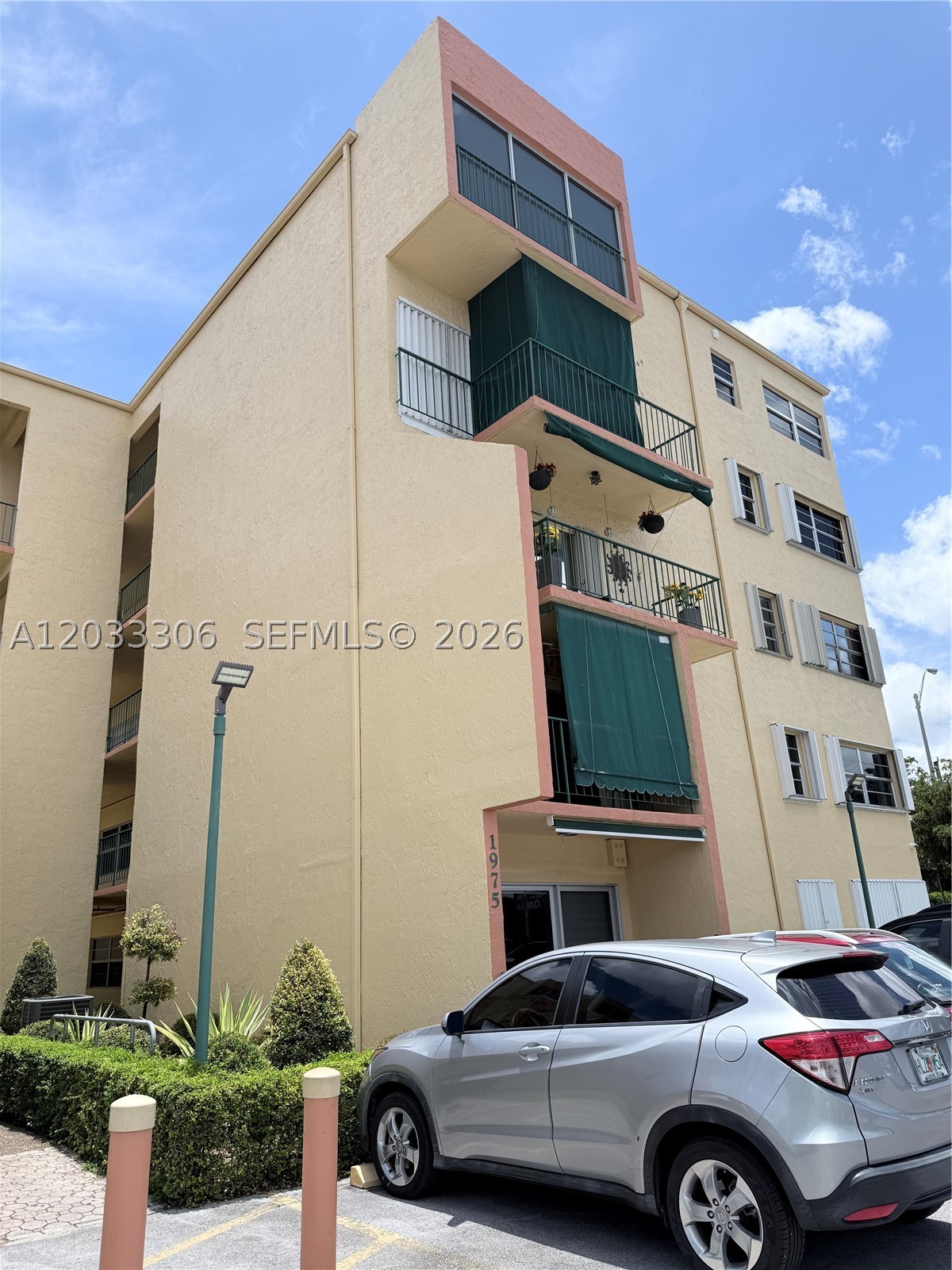 TOWERS OF WESTLAND CONDO - Residential