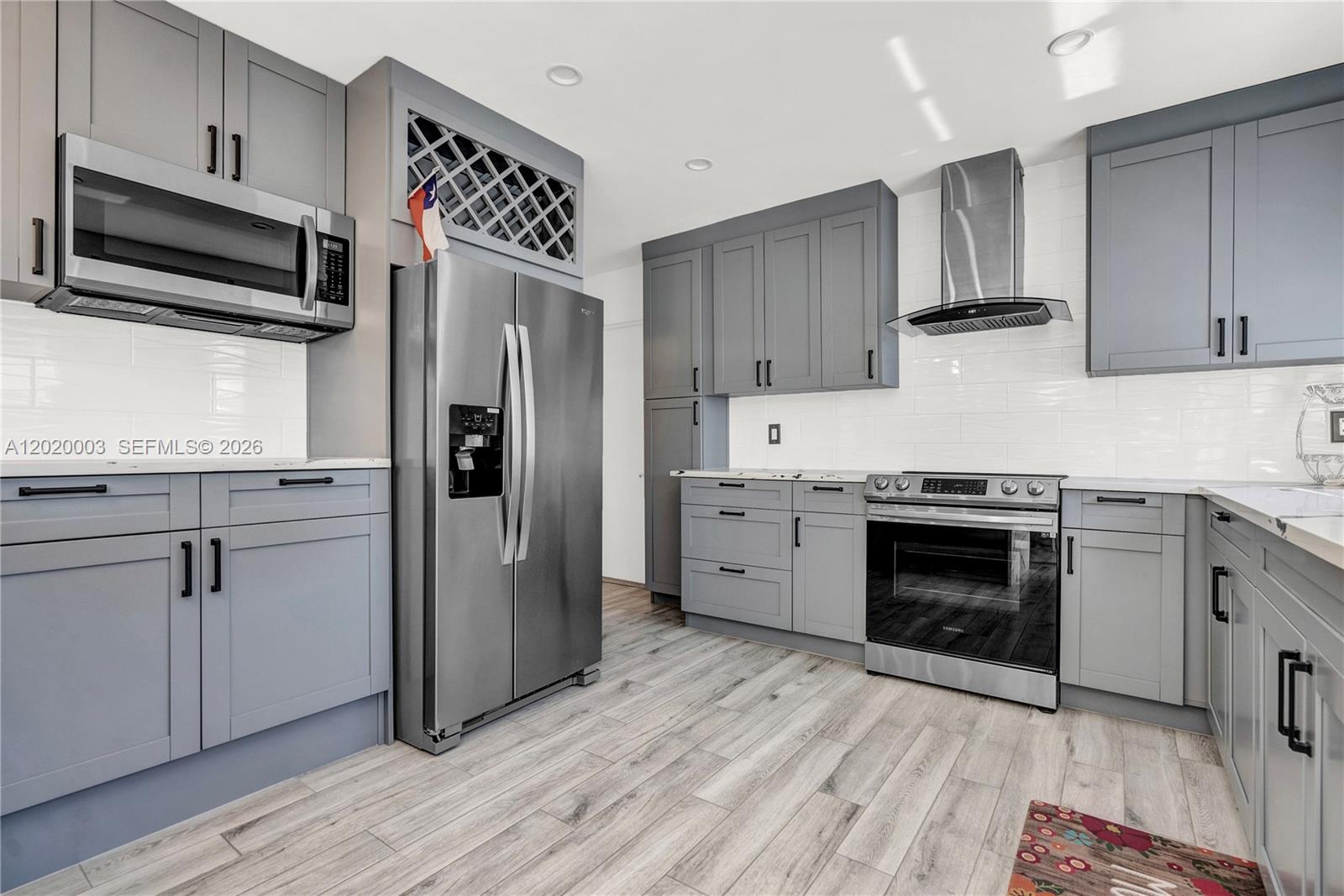 76 ISLE OF VENICE CO-OP - Residential