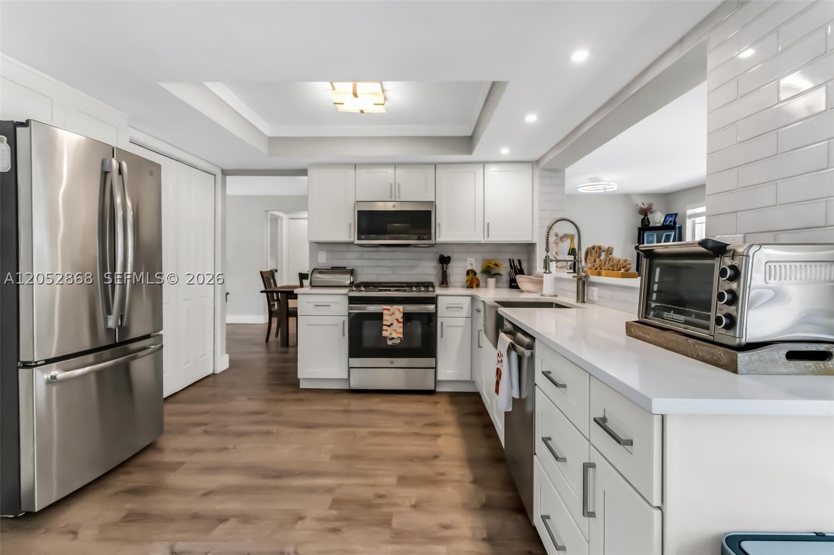 SUNRISE GOLF VILLAGE - Residential