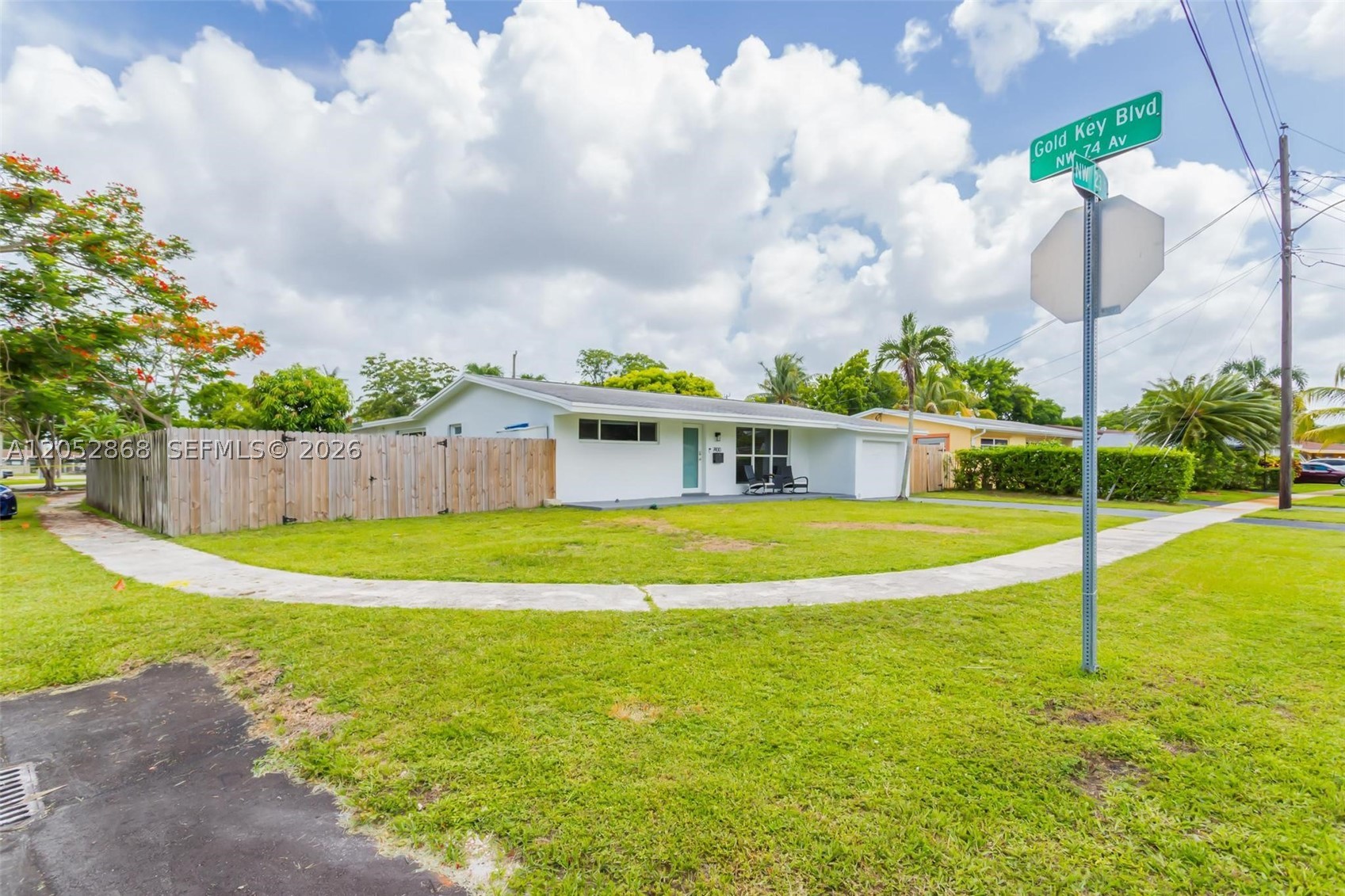 SUNRISE GOLF VILLAGE - Residential