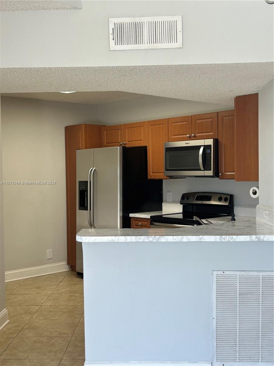 EDGEWATER CONDO - Residential Lease