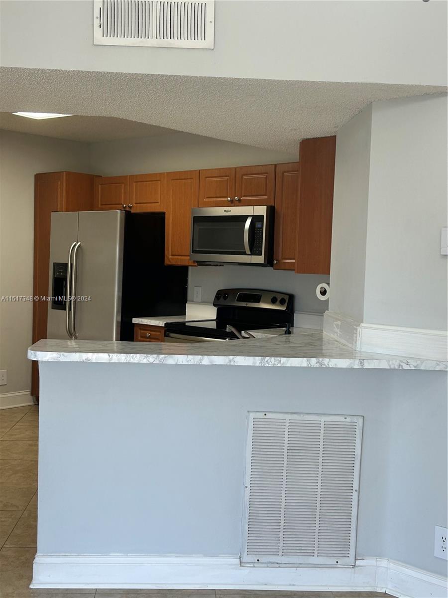EDGEWATER CONDO - Residential Lease