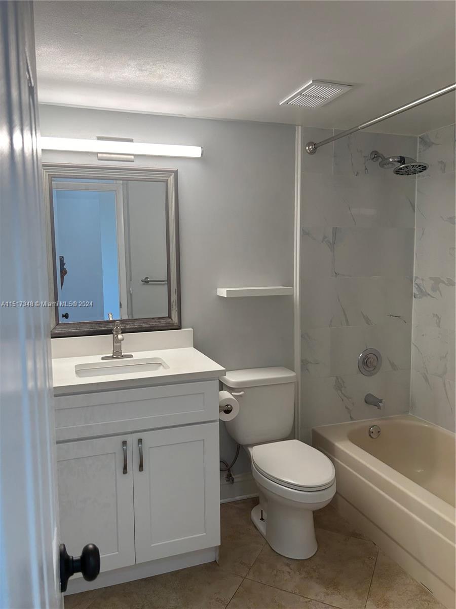 EDGEWATER CONDO - Residential Lease