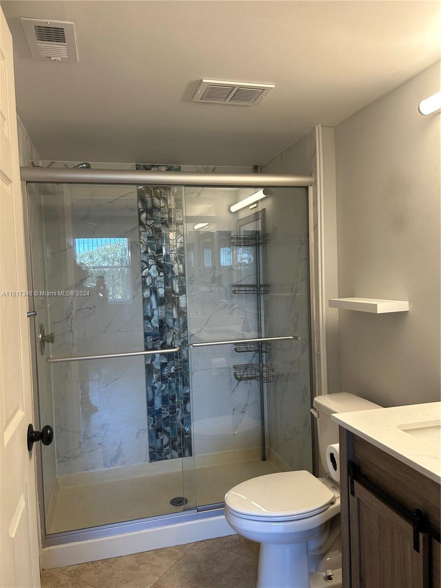 EDGEWATER CONDO - Residential Lease