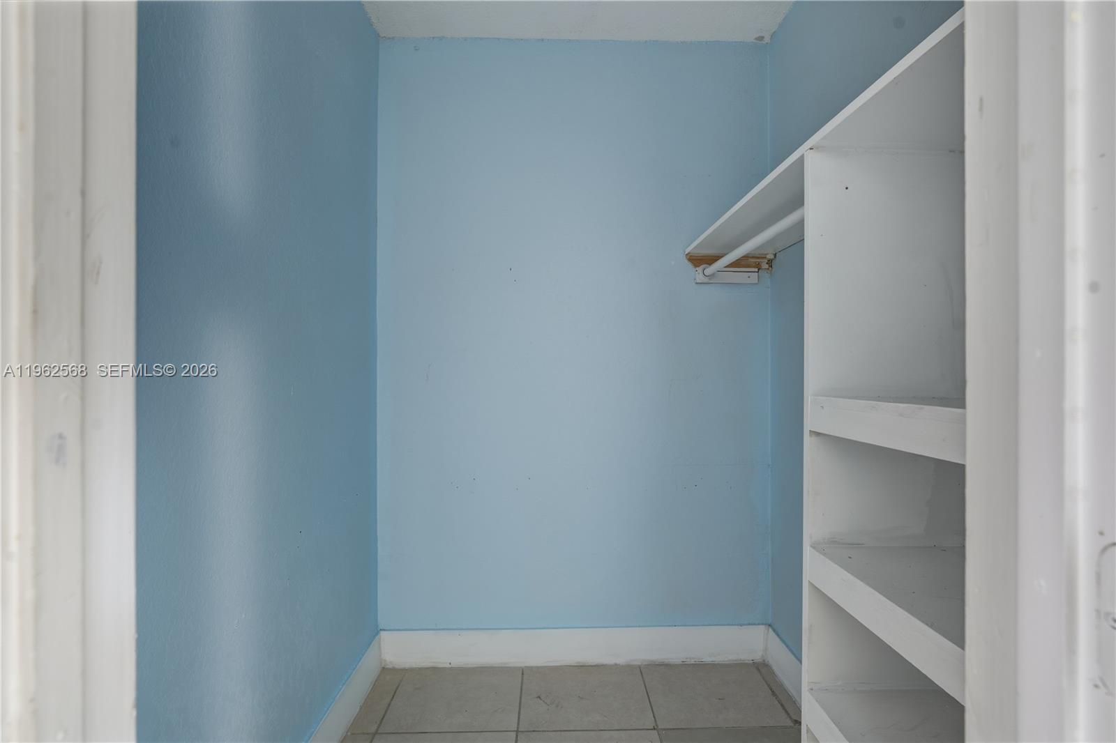 CALYPSO CAY CONDO - Residential Lease