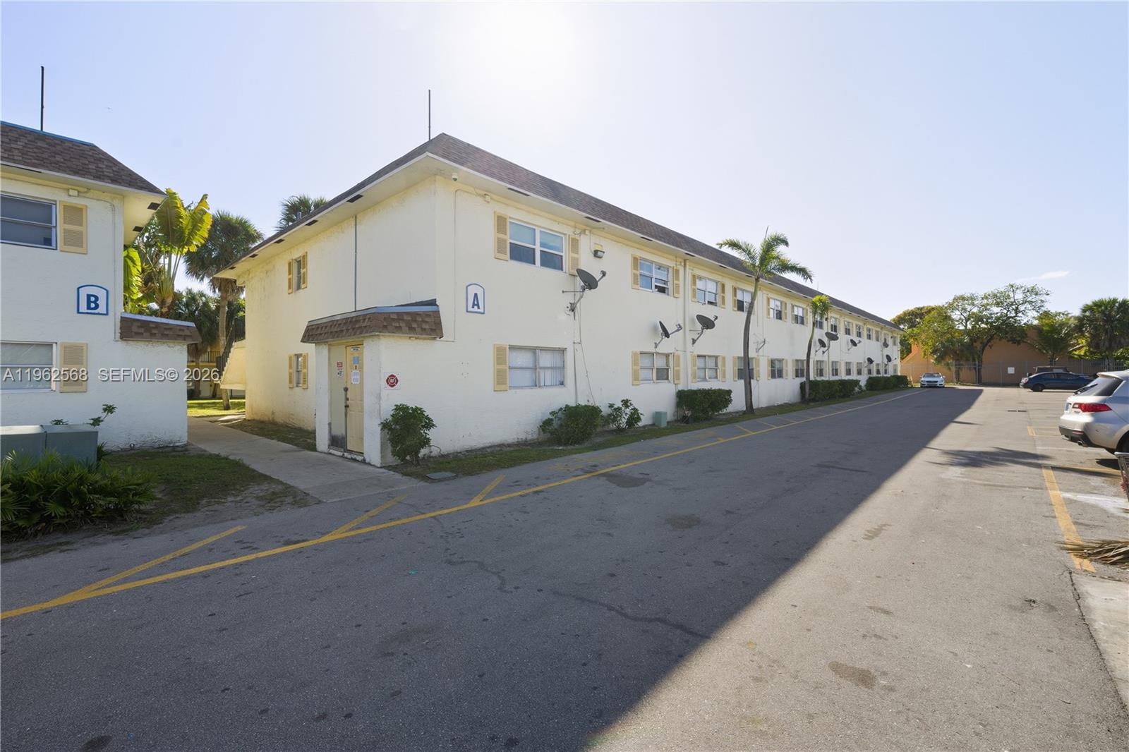 CALYPSO CAY CONDO - Residential Lease