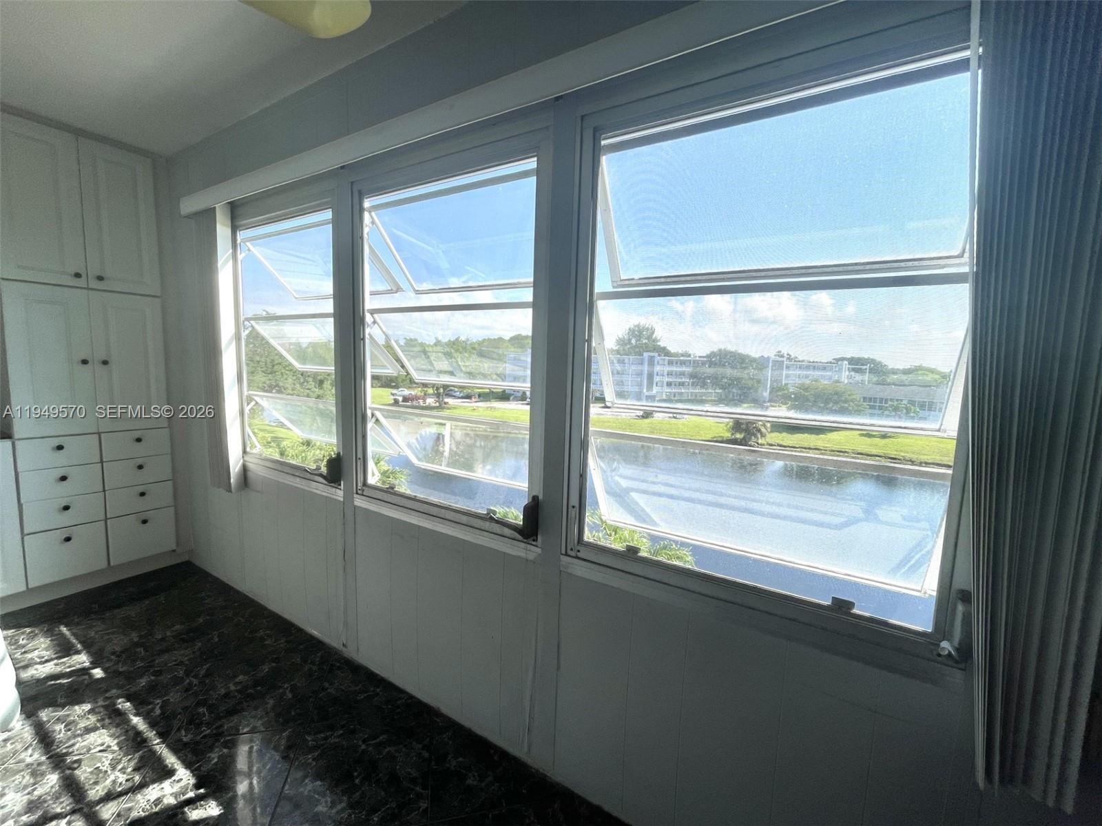 NEWPORT N CONDO - Residential