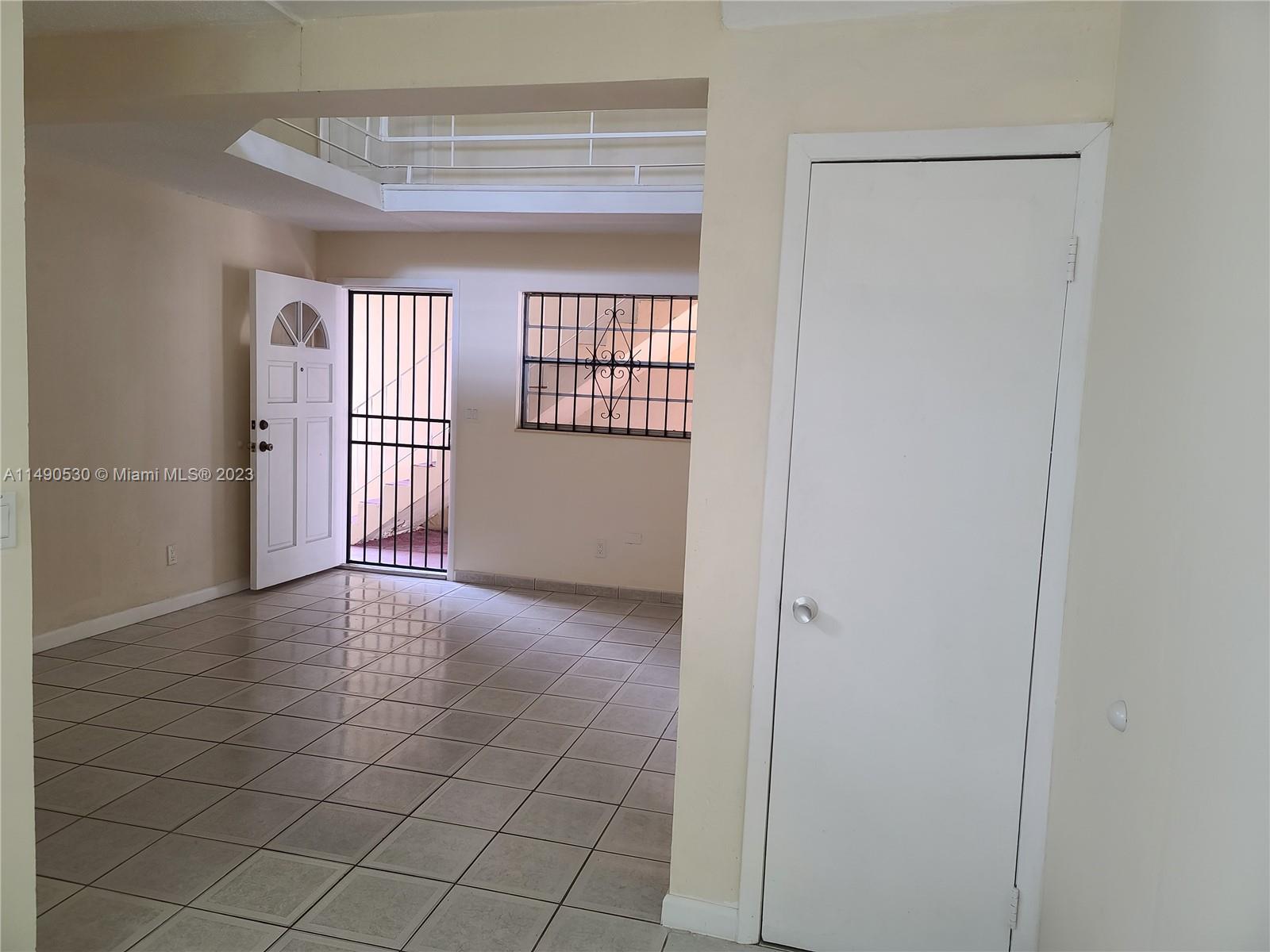 GARDEN VILLAS CONDO - Residential