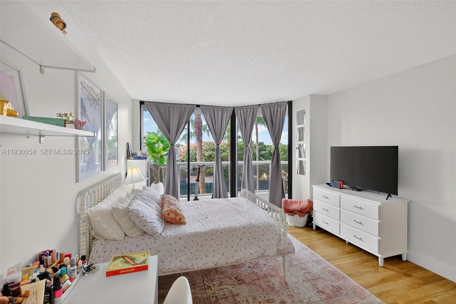 HARBOR TWS AT THE WATERWA - Residential