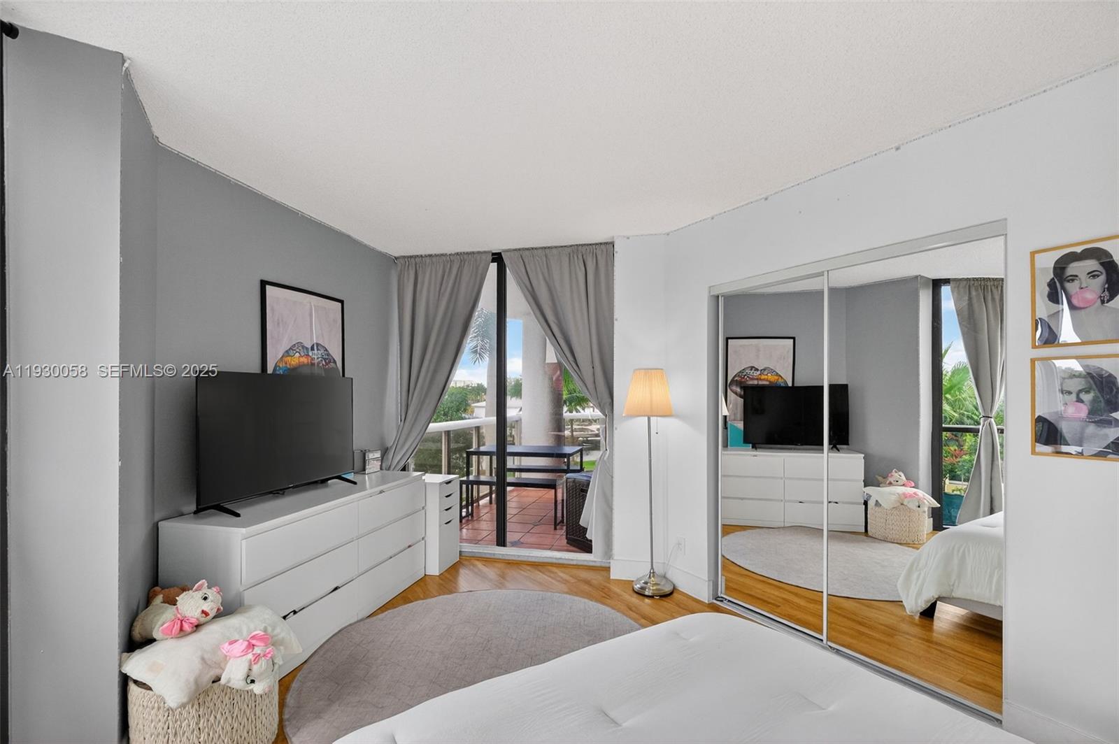 HARBOR TWS AT THE WATERWA - Residential