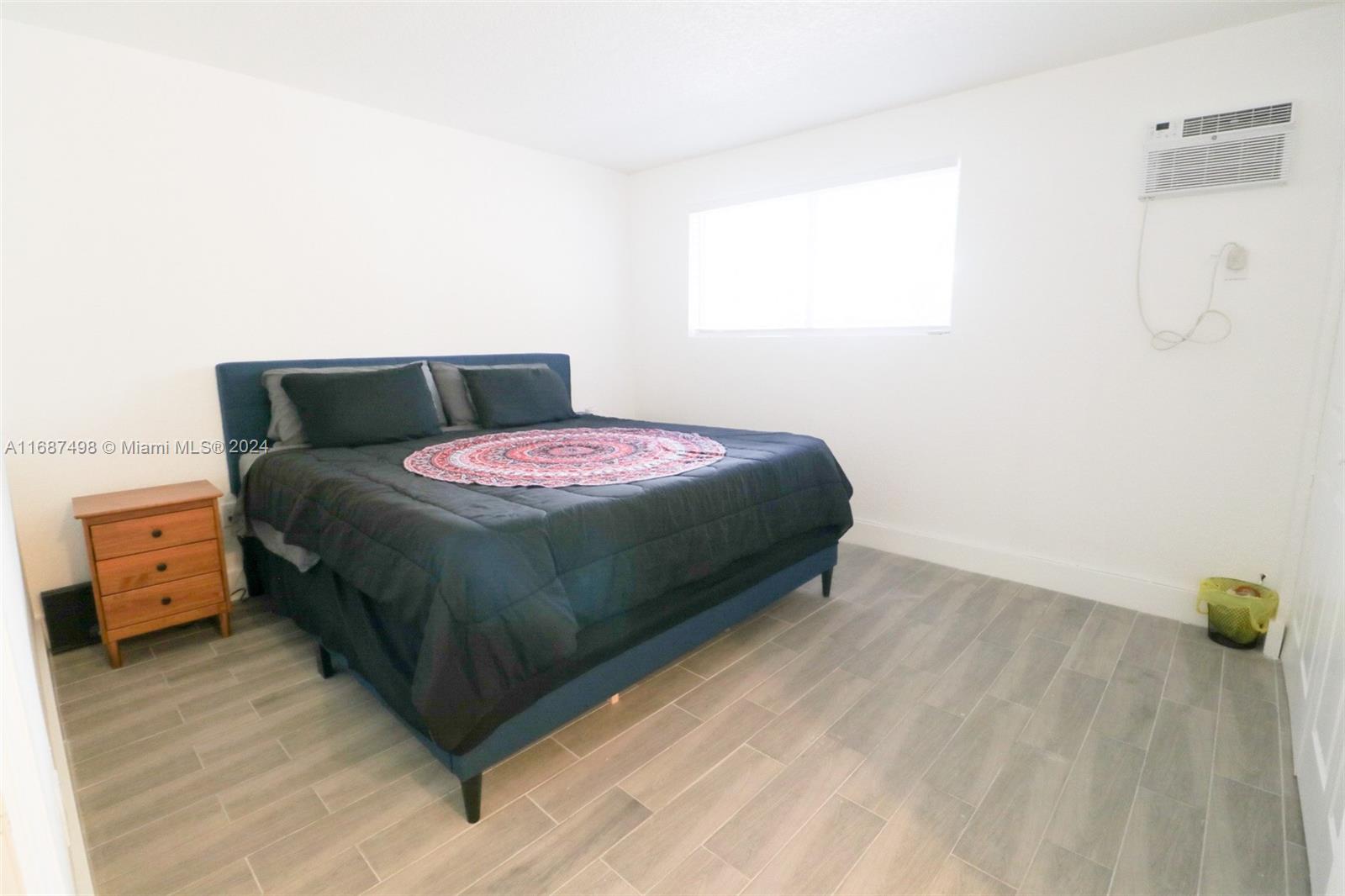COCO PALM CONDO - Residential Lease
