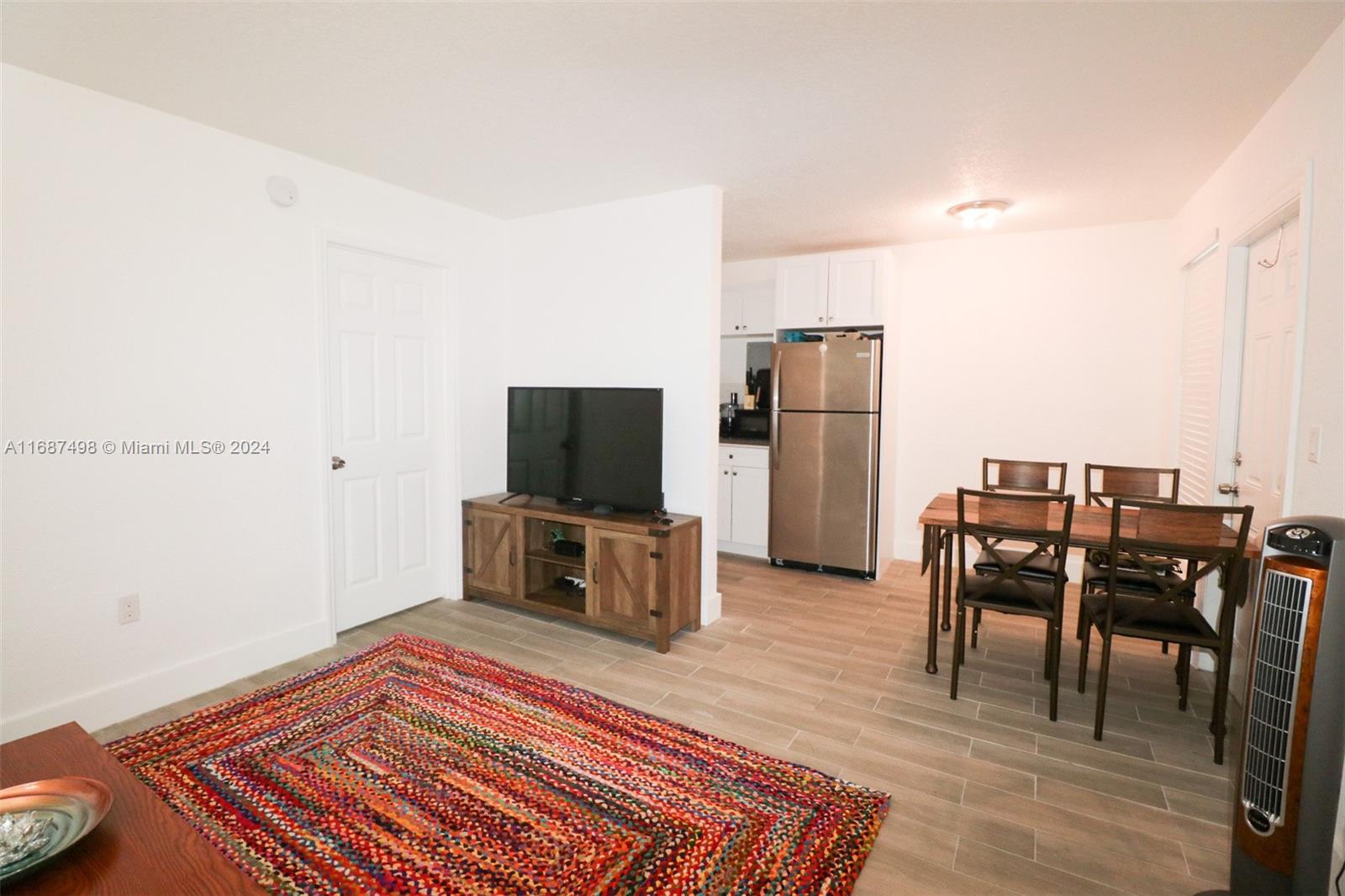 COCO PALM CONDO - Residential Lease