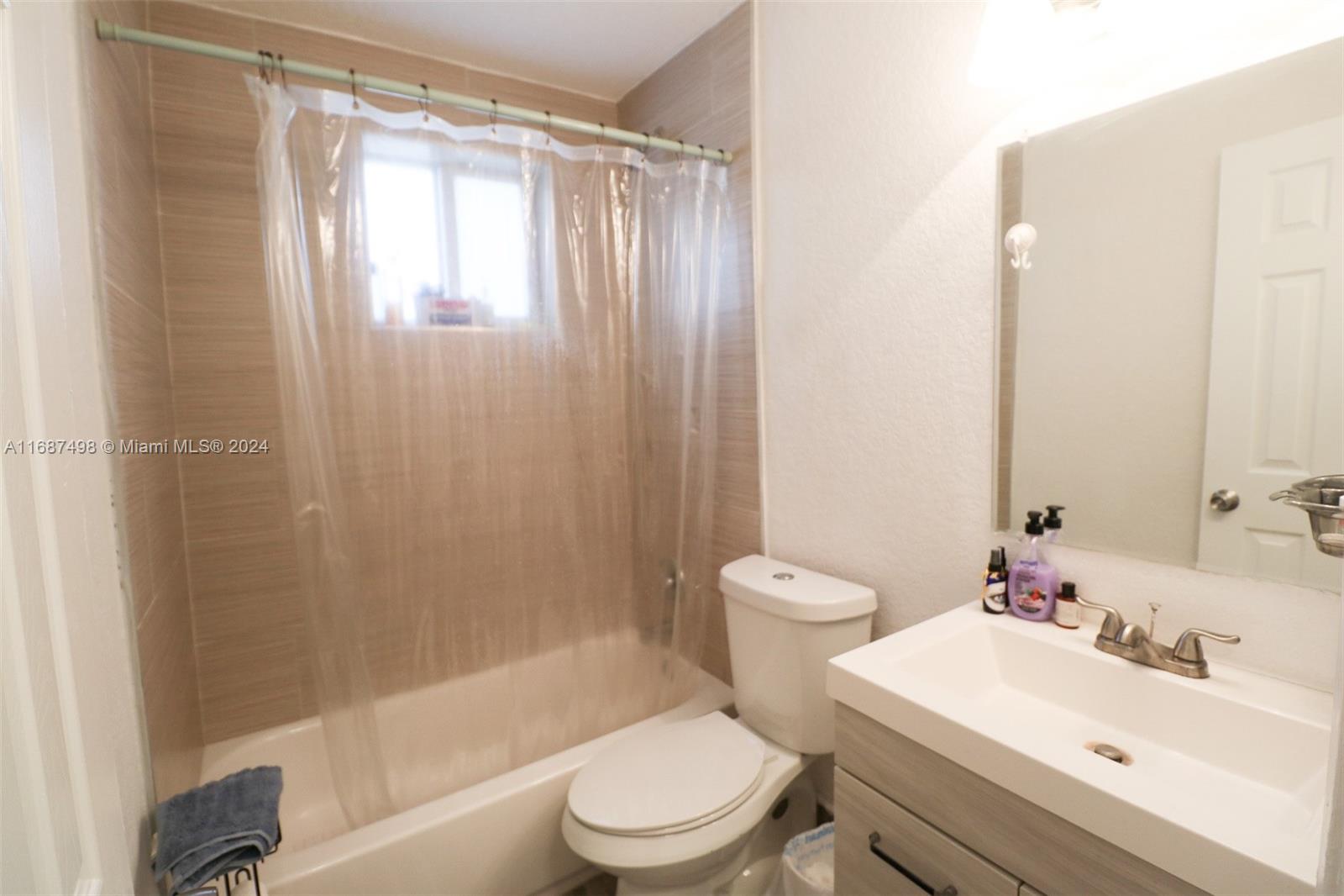 COCO PALM CONDO - Residential Lease