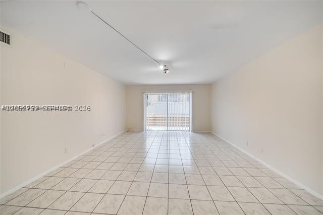 TOWN SQUARE CONDO - Residential