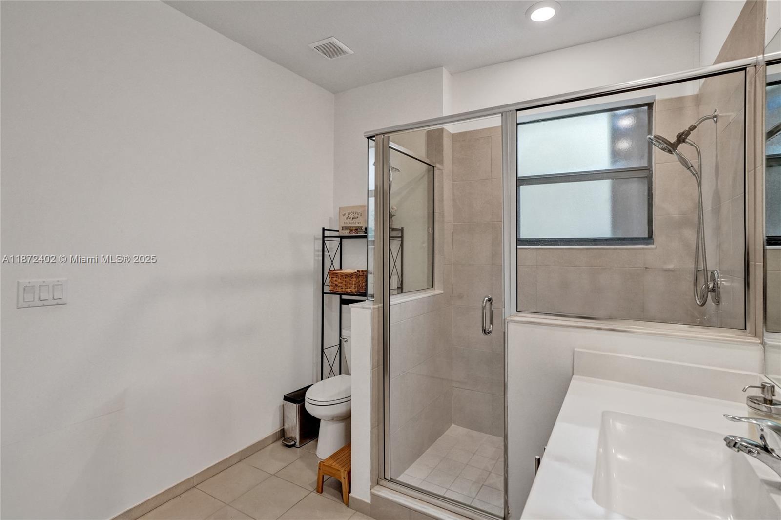 STELLAR PEMBROKE PINES - Residential