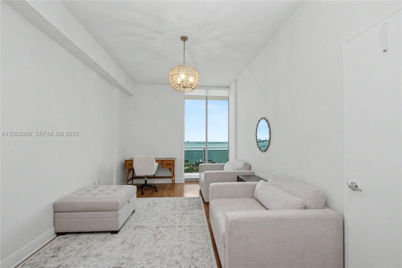 LEXI CONDO - Residential