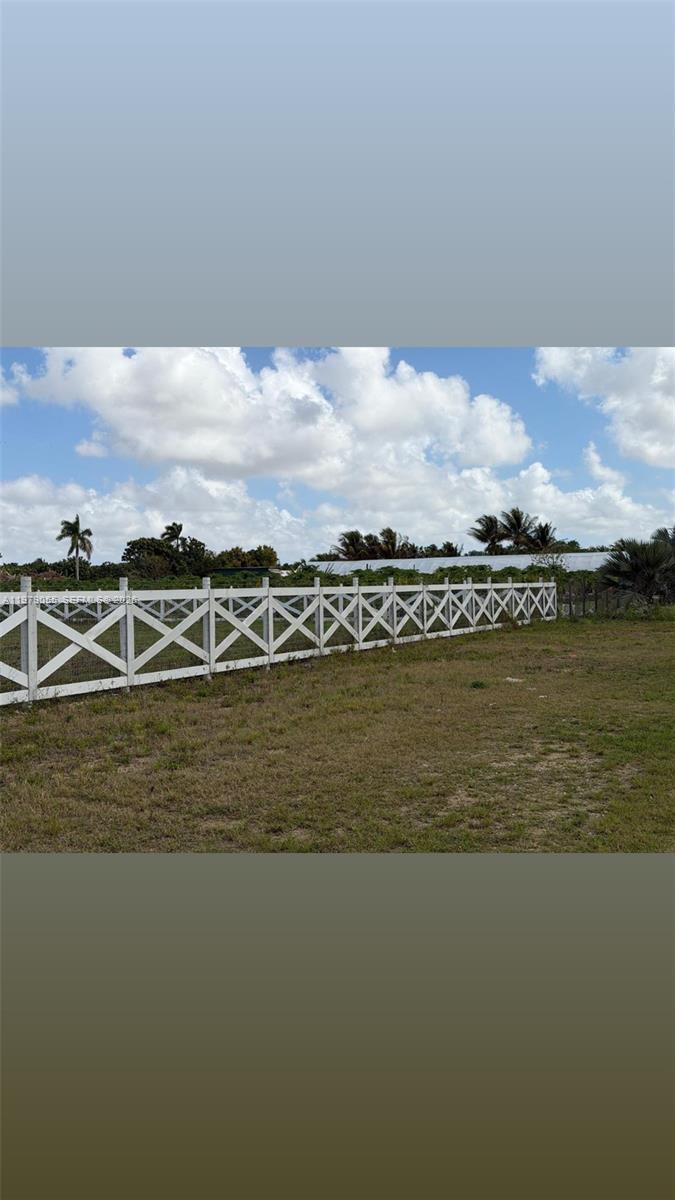 The Redland - Land