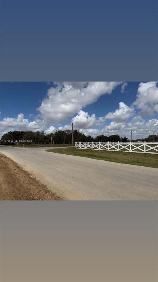 The Redland - Land