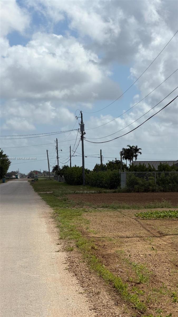 The Redland - Land