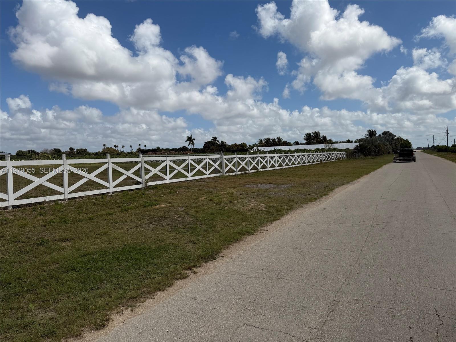 The Redland - Land