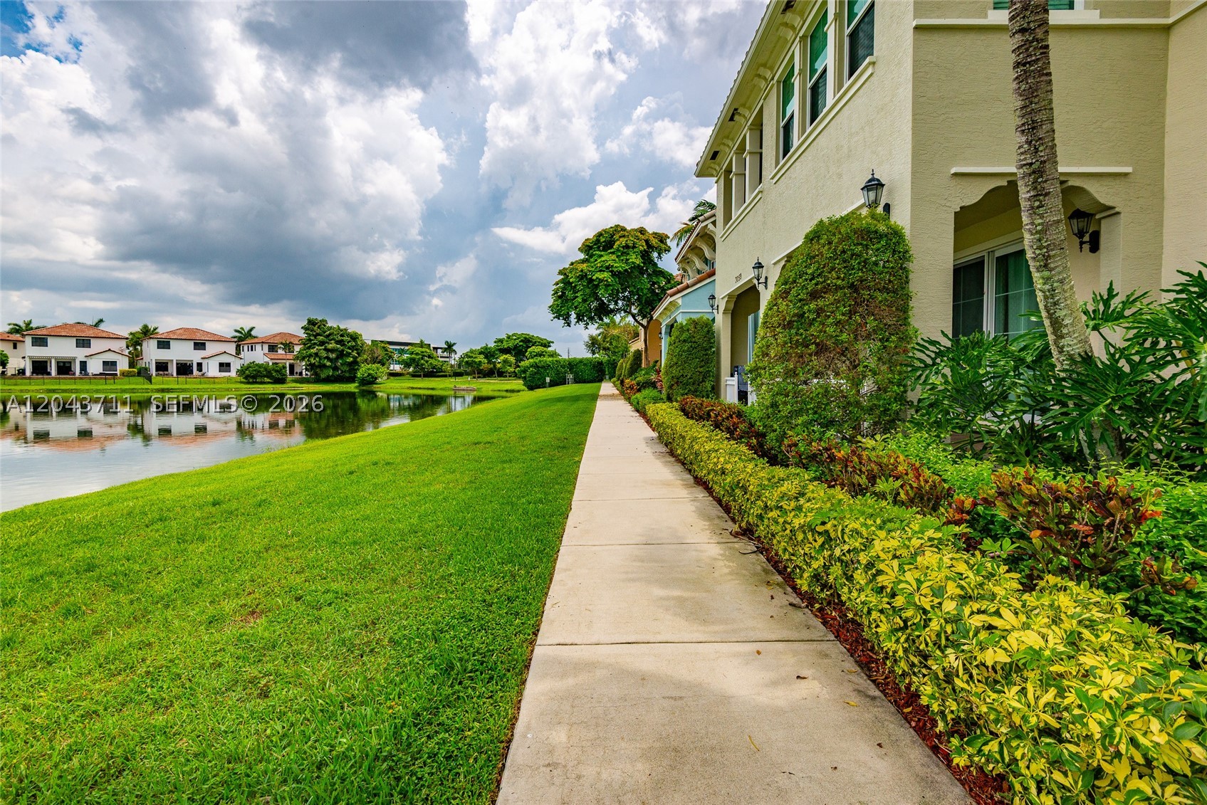 MONTERRA PLAT - Residential Lease