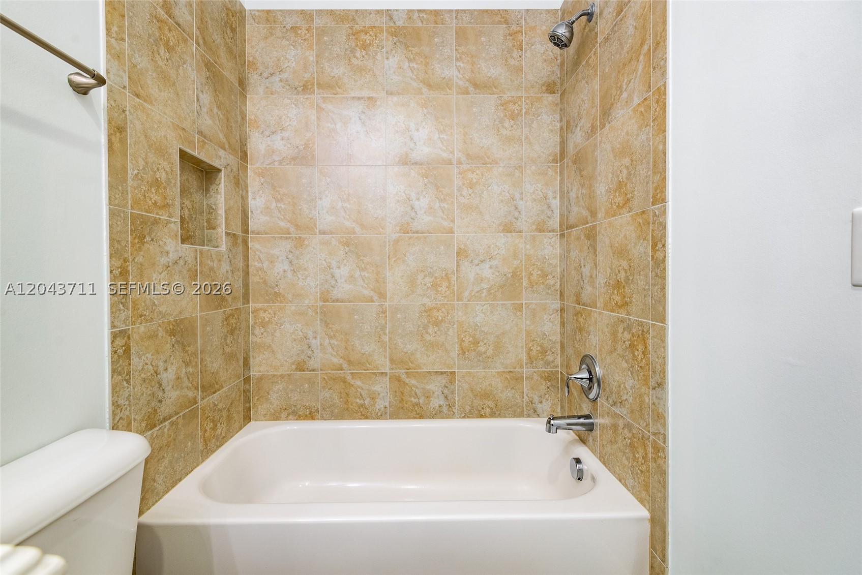 MONTERRA PLAT - Residential Lease