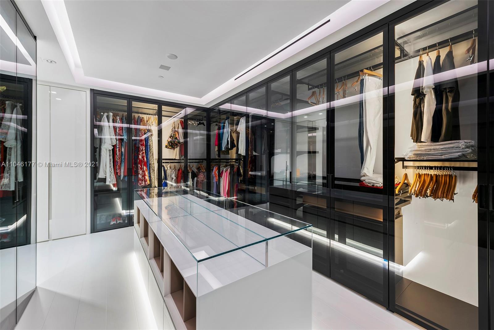 PALAZZO DEL MARE AT FISHE - Residential